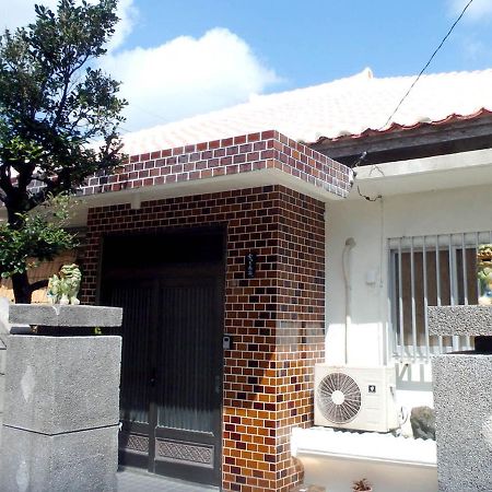 石垣島 一棟貸切りのお宿 ちゅら赤瓦 Ishigaki  Esterno foto
